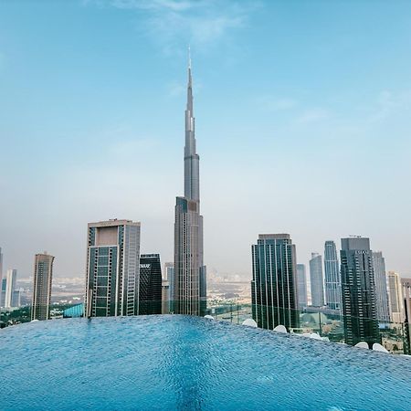 شقة Aliving Luxe 2Br With Burj Khalifa View Infinity Pool Midtown-4704 دبي المظهر الخارجي الصورة
