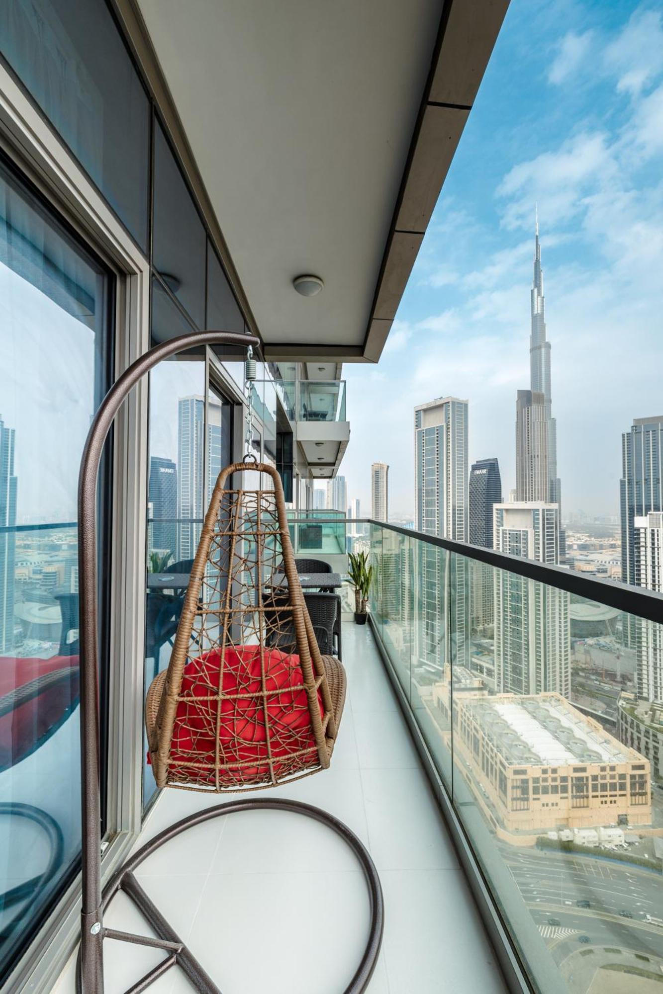 شقة Aliving Luxe 2Br With Burj Khalifa View Infinity Pool Midtown-4704 دبي المظهر الخارجي الصورة