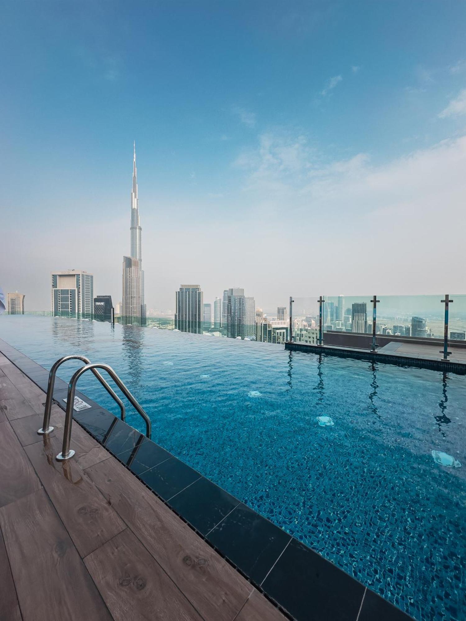 شقة Aliving Luxe 2Br With Burj Khalifa View Infinity Pool Midtown-4704 دبي المظهر الخارجي الصورة