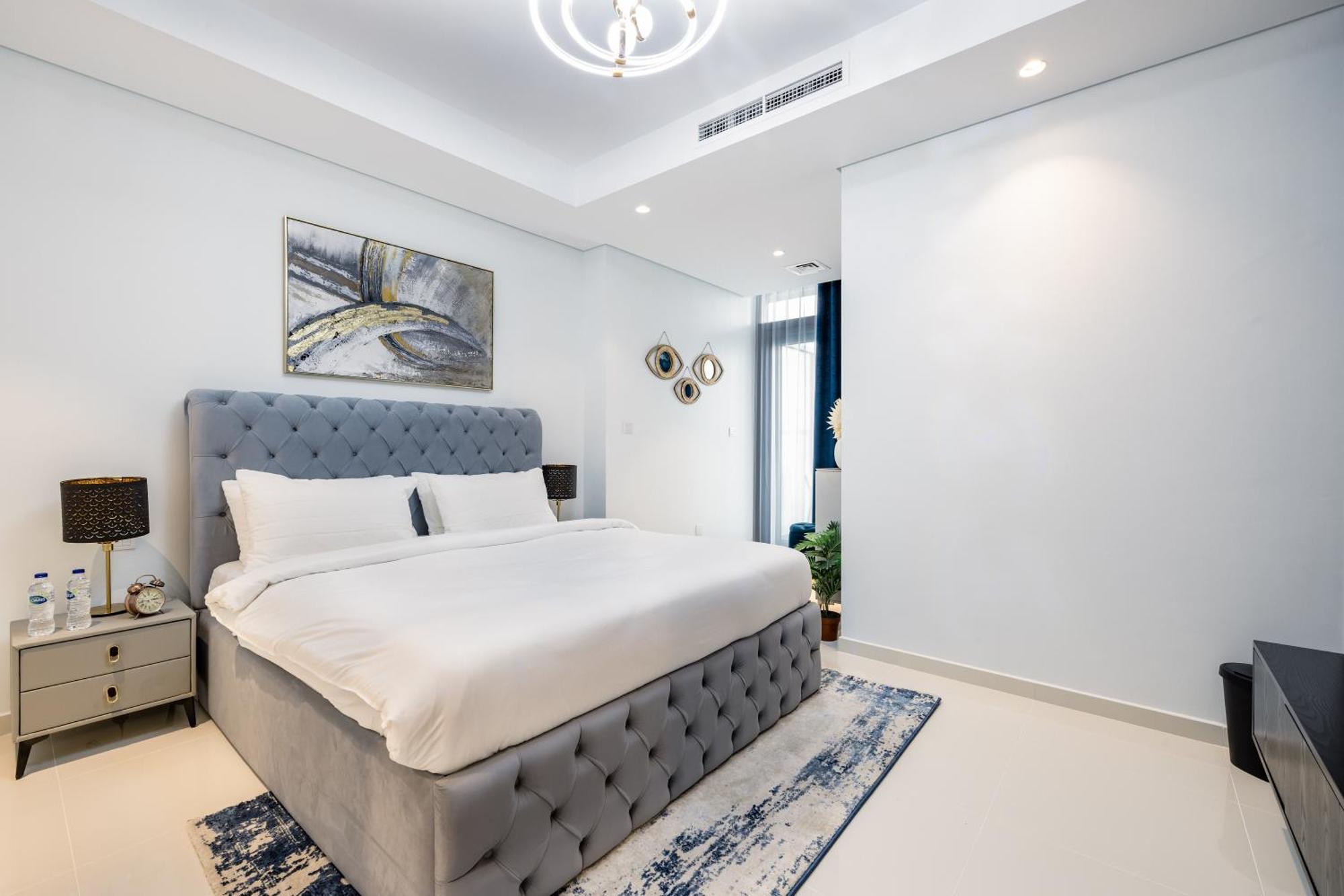 شقة Aliving Luxe 2Br With Burj Khalifa View Infinity Pool Midtown-4704 دبي المظهر الخارجي الصورة