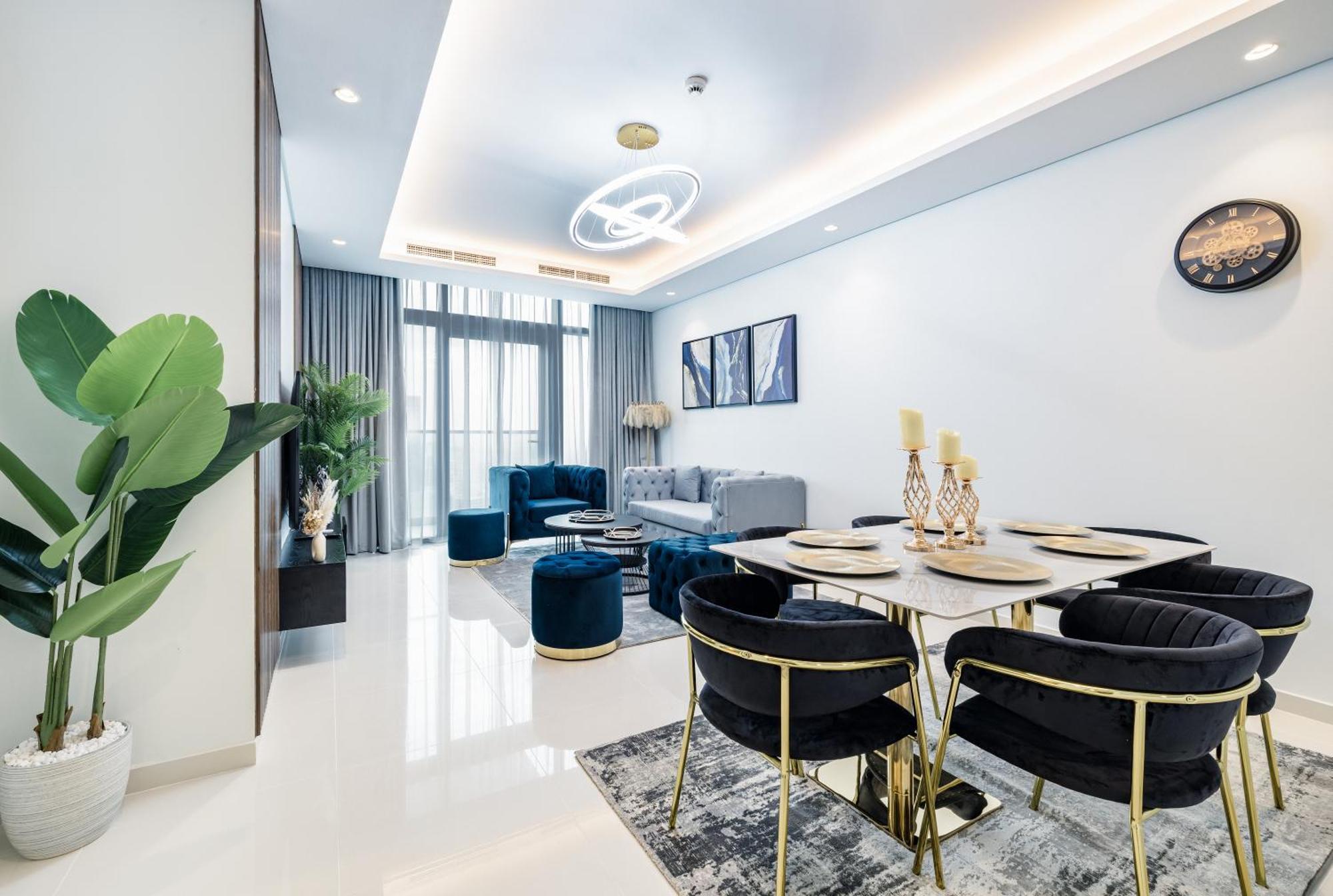 شقة Aliving Luxe 2Br With Burj Khalifa View Infinity Pool Midtown-4704 دبي المظهر الخارجي الصورة